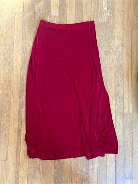 Women's stretchy midi Skirt in Deep Red